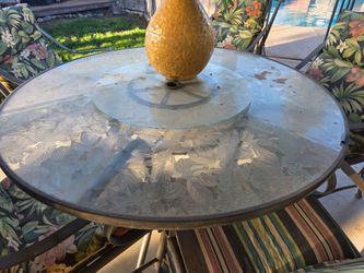 Outdoor table and chairs