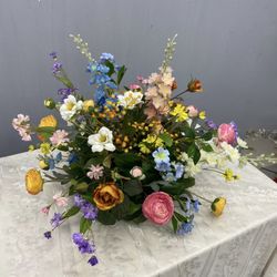 Artificial Flower Center Piece