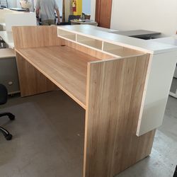 Reception Desk Shell 72” Honeymaple/white