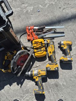 Dewalt set