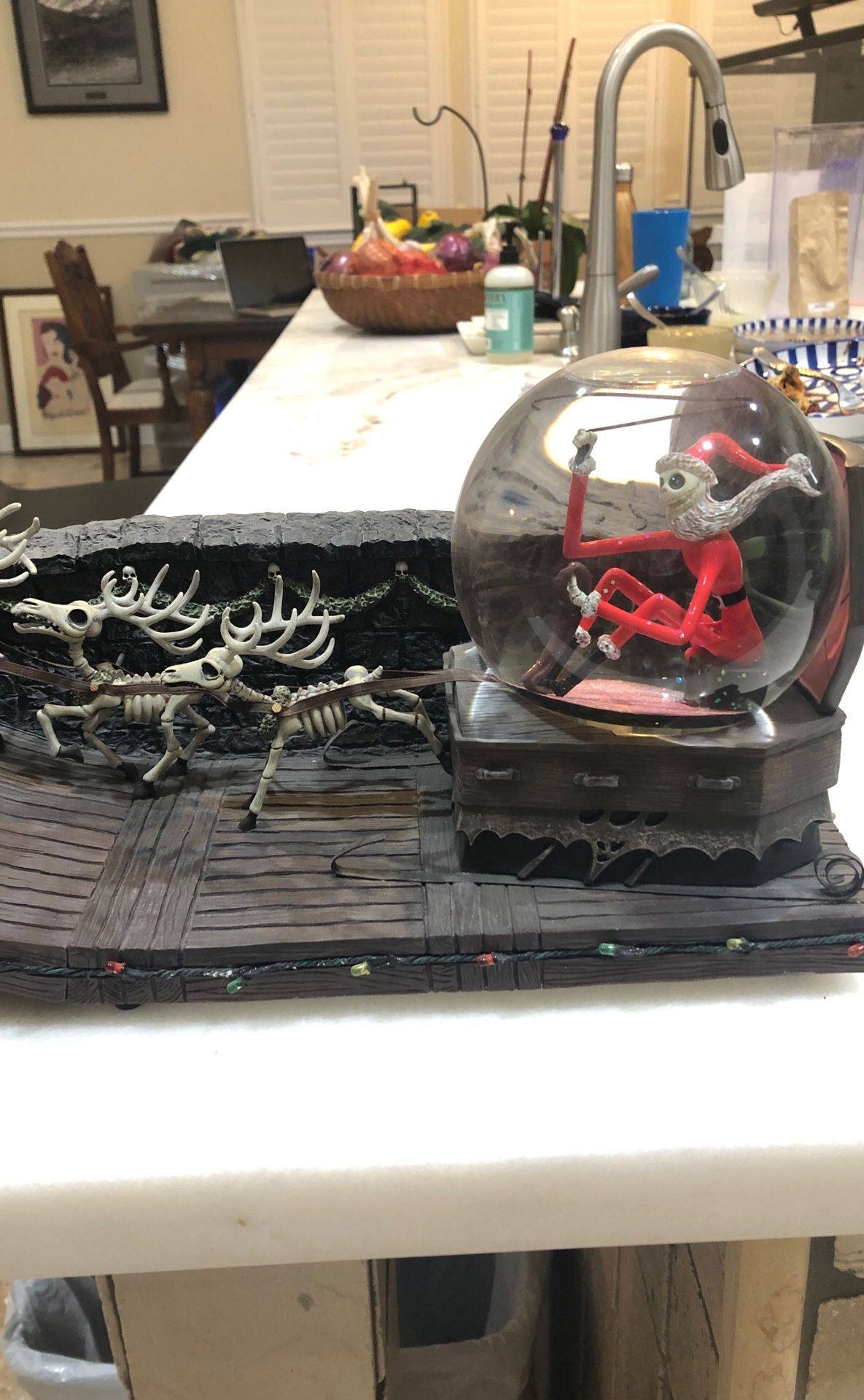 Rare nightmare before Xmas Santa jack skeleton globe Disney