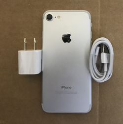 iPhone 7 32GB Factory Unlocked