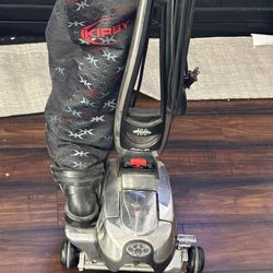 MOVING OUT FREEBEES AND  SALE 