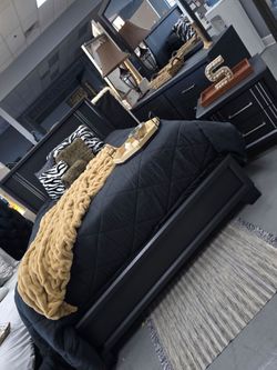 ✨️4pc Queen, King Bedrooms ✨️ Furniture Sectionals, Dining Avail
