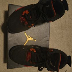 Air Jordan 4