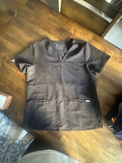 Figs scrubs women’s top black