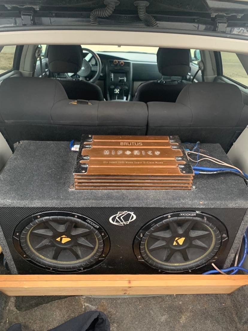 Speakers And Amp for Sale in Dekalb, IL OfferUp