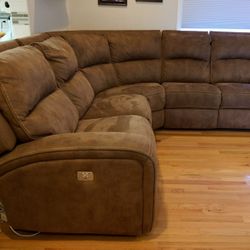 Flexsteel Rhapsody Brown Suede 5-Piece Sectional – 3 Power Recliners