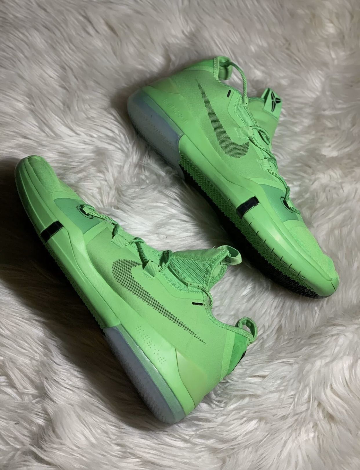 kobe green strike