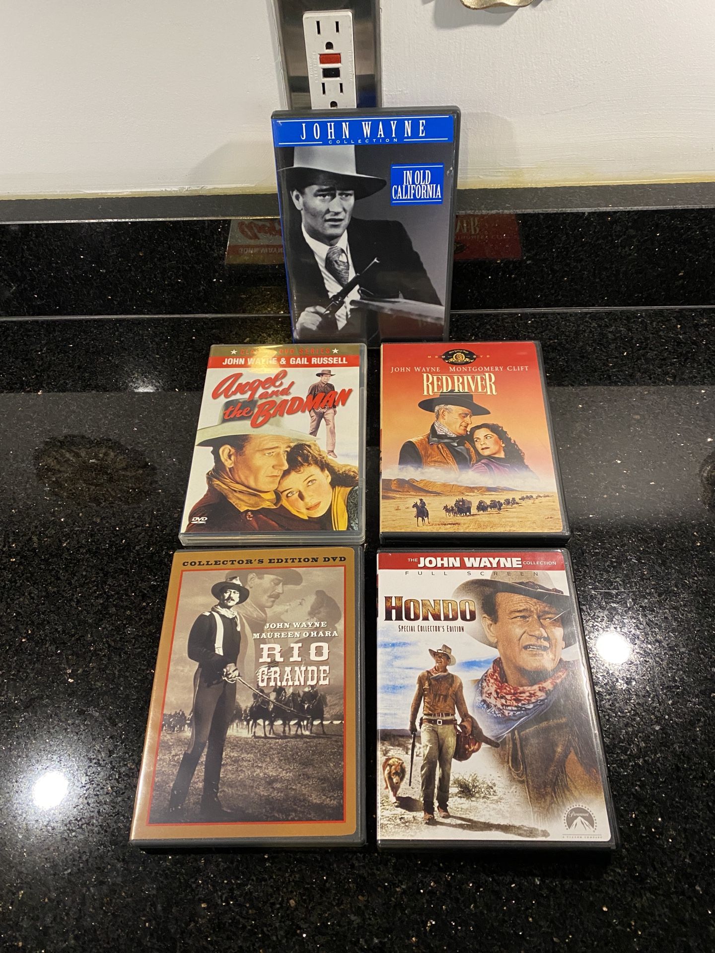 5 John Wayne DVDs Western Movies
