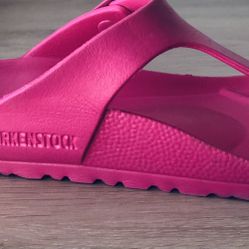 Birkenstock cushioned comfort and style Absolutely love them! Size 38 in US size 7  1/2-8