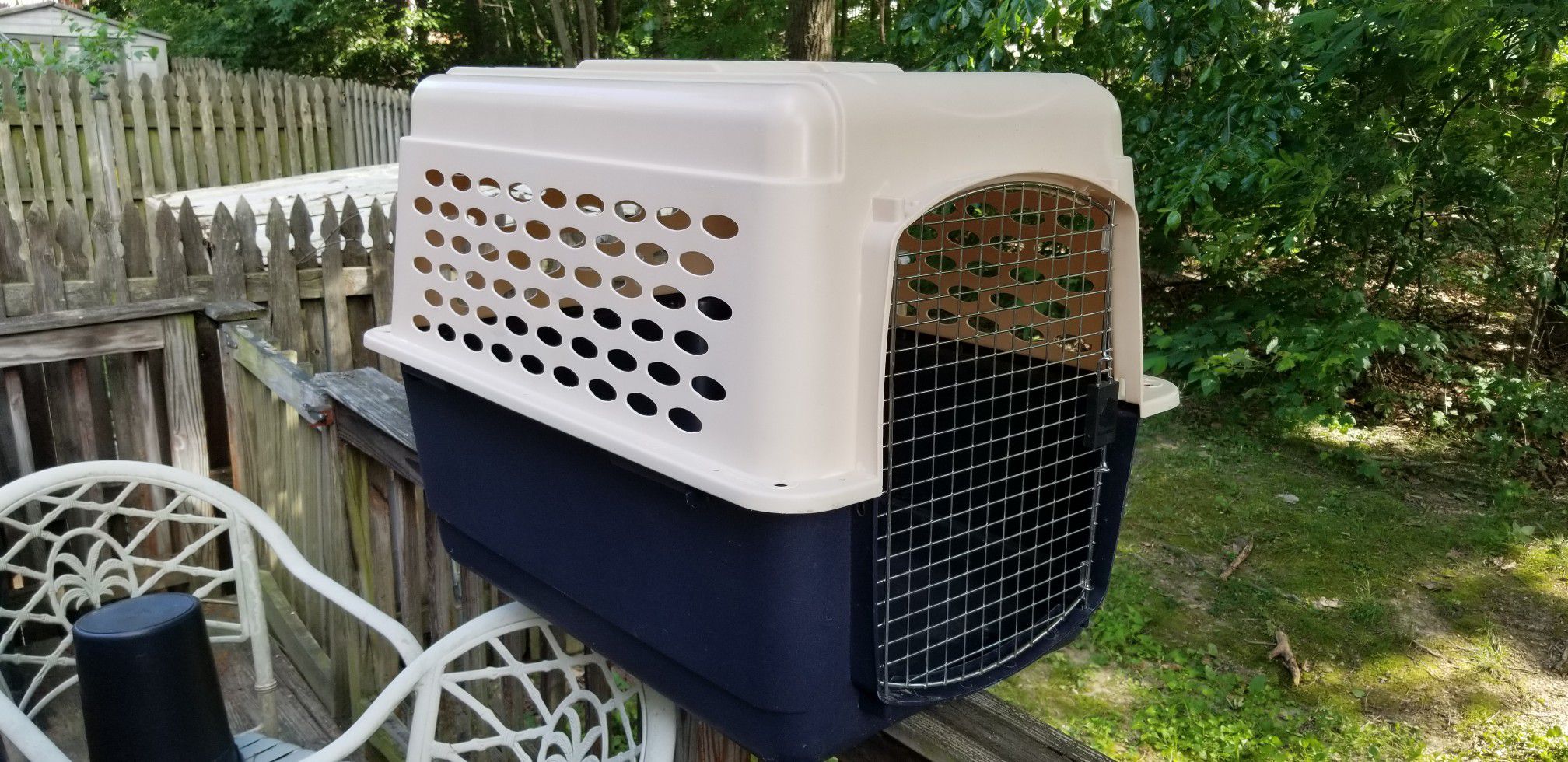 Petmate travel carrier kennel crate 36x25