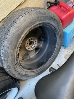 Range Rover Stock Tire