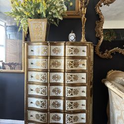 Italian Florentine Gold Gilt Dresser