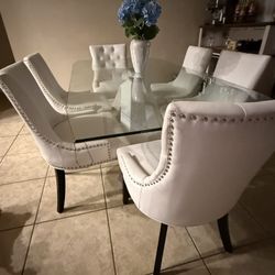 Dinning Table and chairs