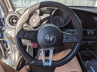Alfa Romeo Giulia / Stelvio QV Quadrifoglio Steering Wheel - OEM Carbon Fiber