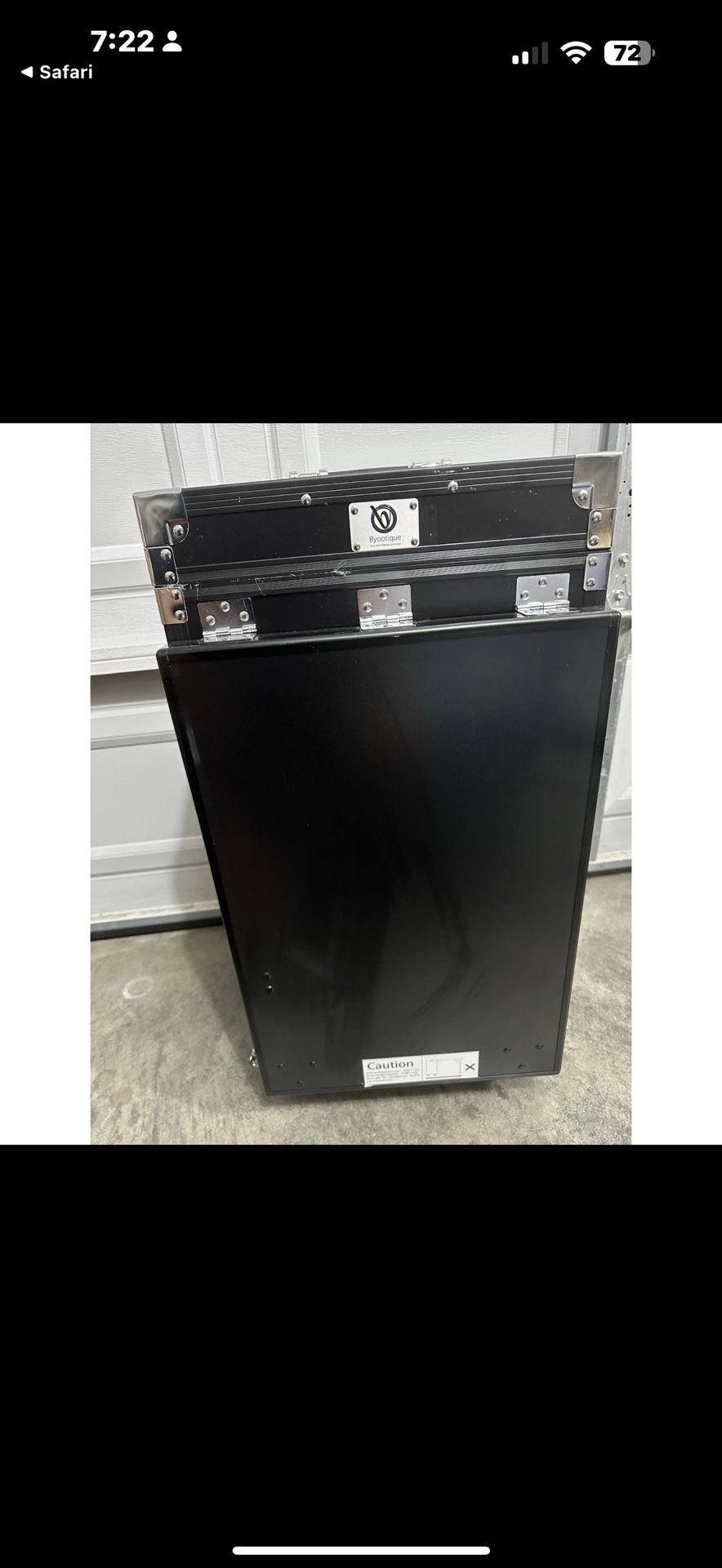 Portable Cosmetic Case With Table