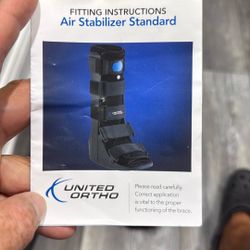 United Ortho Air Stabilizer Boot (Medium)