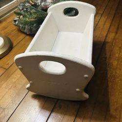 Vintage Wood Crib Color White 