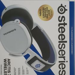 Steelseries Arctics 7p Wireless Gaming Ps5/4 (FACTitORY SEALED)*** BRAND NEW****