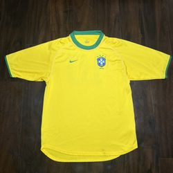 Vintage Nike BRAZIL NATIONAL TEAM 2000/2002 HOME Soccer Jersey Size Small #10
