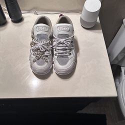 Gucci Flashtrek Sneakers 