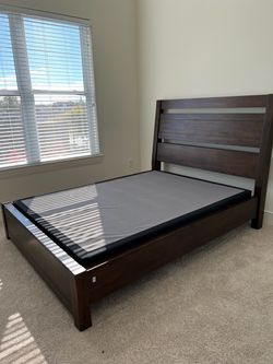 Ashley - Queen Panel Bed