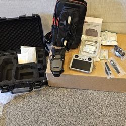 New Mavic 3 Classic With a Lot Of Extra New Items. Under DJI Warranty .
