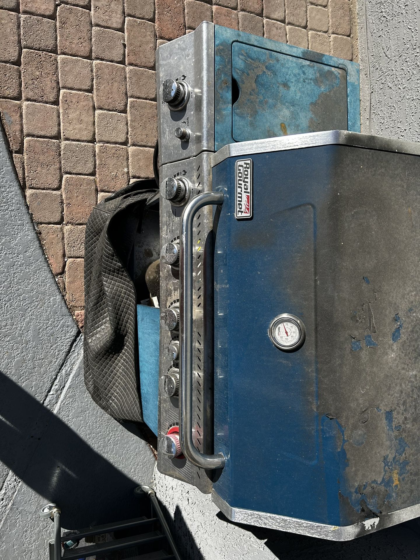 Grill!!! Free Come And Get It! 