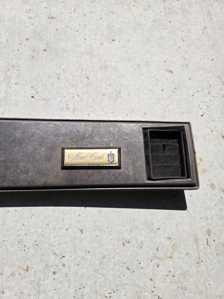 81-85 Monte Carlo Dash AC Trim With Vents, Parts