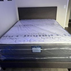 NEW MATTRESS QUEEN SIZE PLUSH WITH BOX SPRING-SET / 🚚🚚🚚