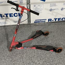 Edge Vivo S100 Dual Action Scooter 