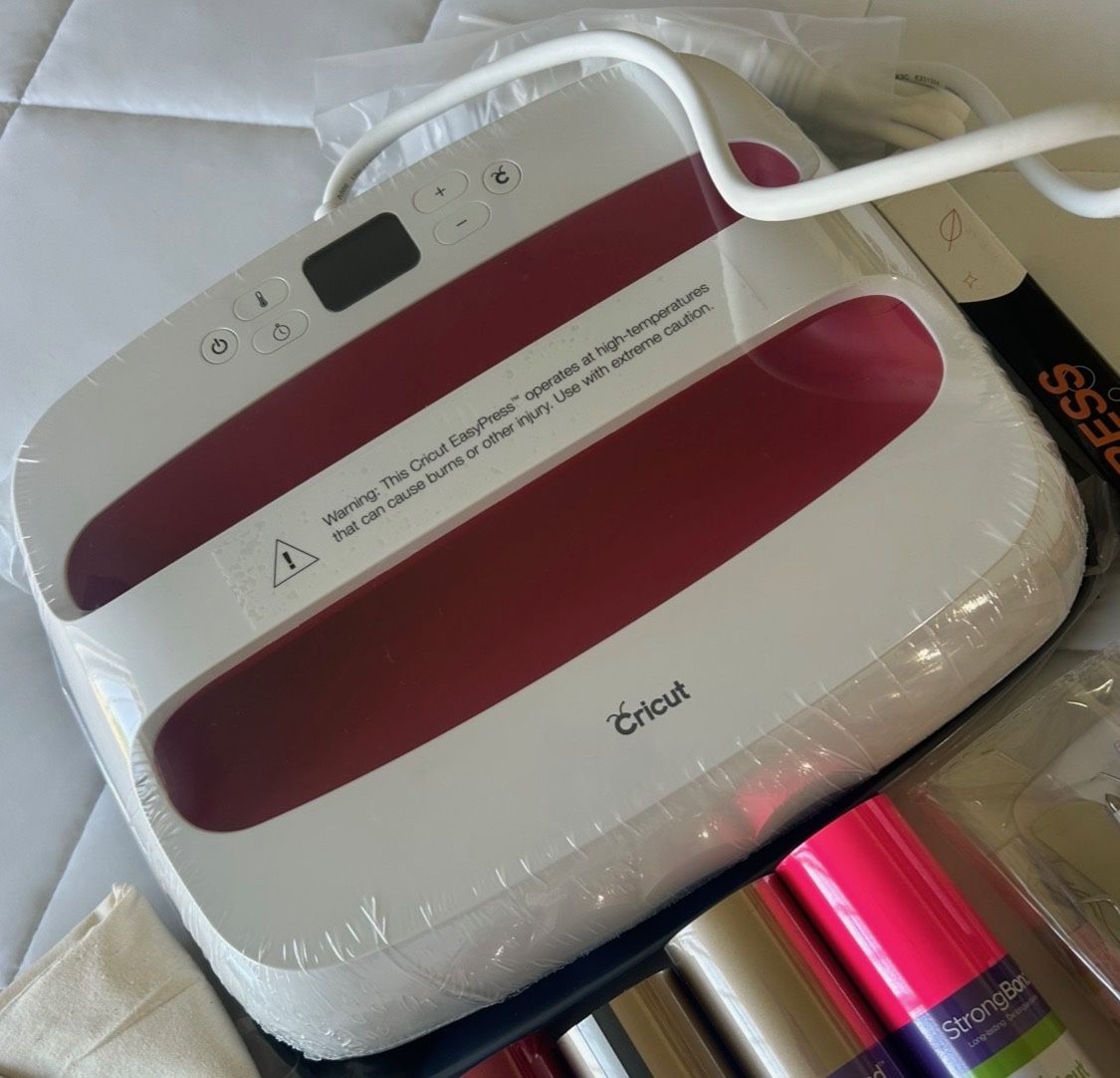 Cricut Heat Press With Tools And Vinyl