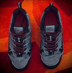 Fila Gray and Black Sneakers, Size: 7.