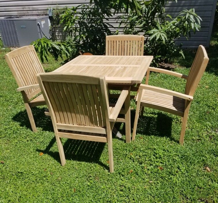 Teak outdoor Dinning Table 