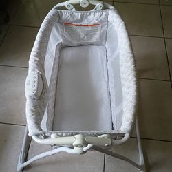 Delta Children Sweet Dreams Bassinet