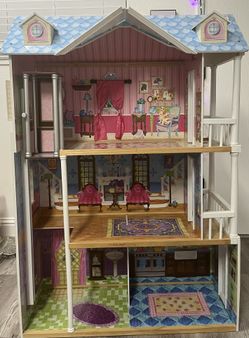 Doll House
