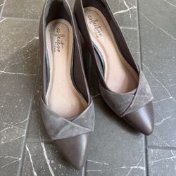 Clarks Gray Suede & Leather Pointed Toe Pumps