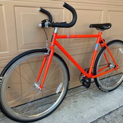 FUJI Special Edition Road Bike LIKE NEW
