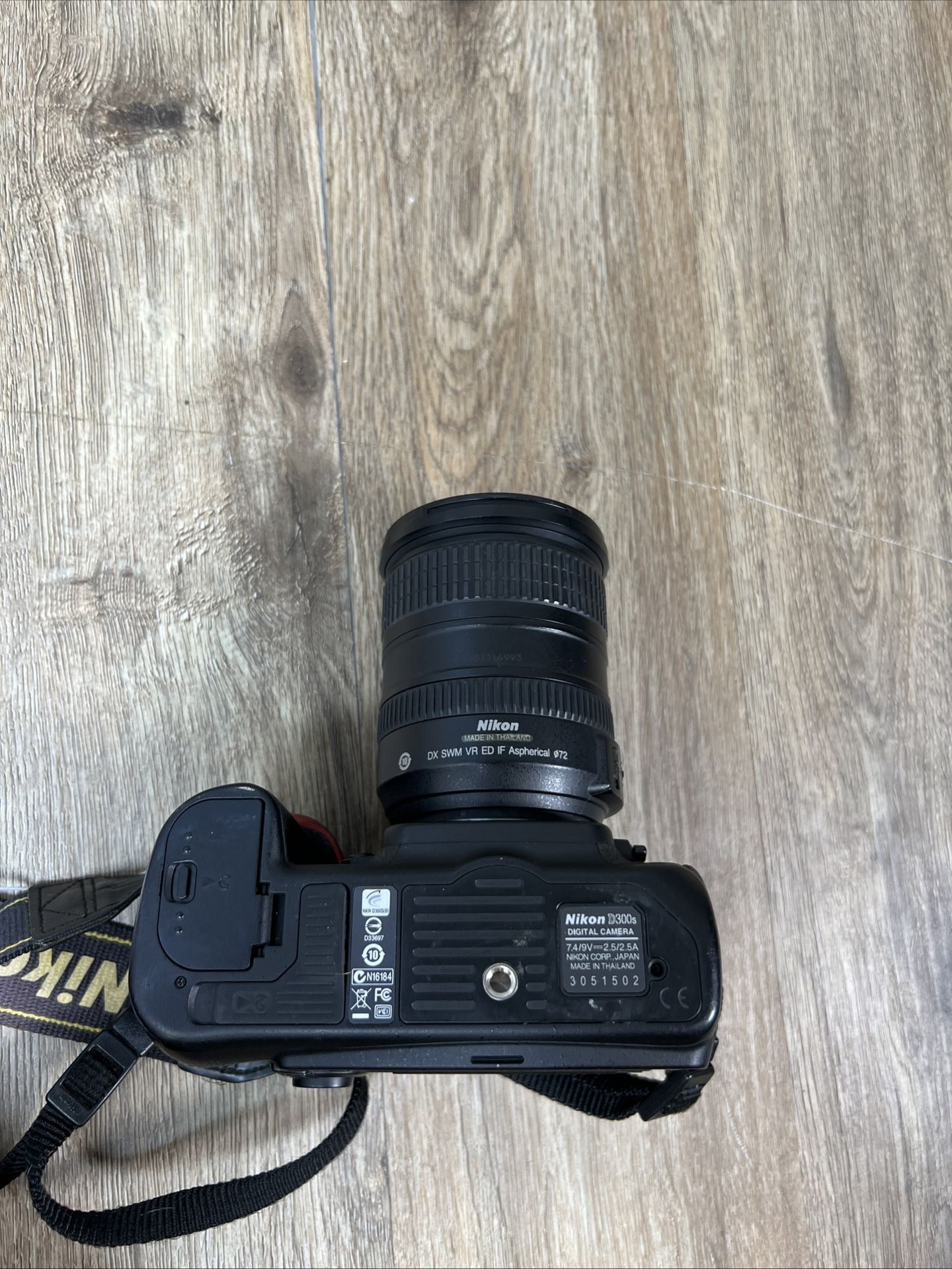 Nikon Digital Camera D300S - With Lens: Nikon AF-S Nikon 18-200mm 