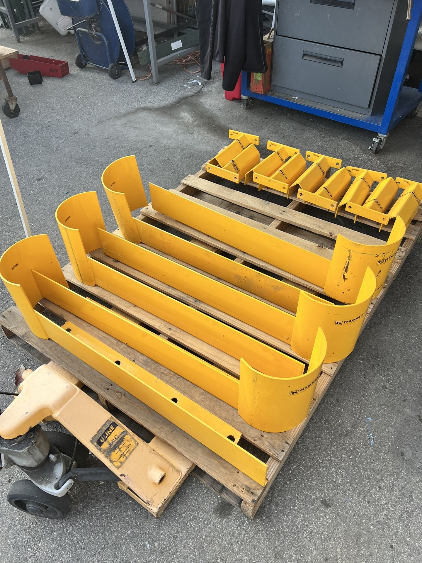 Handle It Pallet Racking Aisle Prtector And Post Protectors