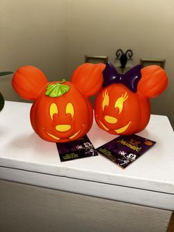 Small Mickey And Minnie Light Up pumpkins