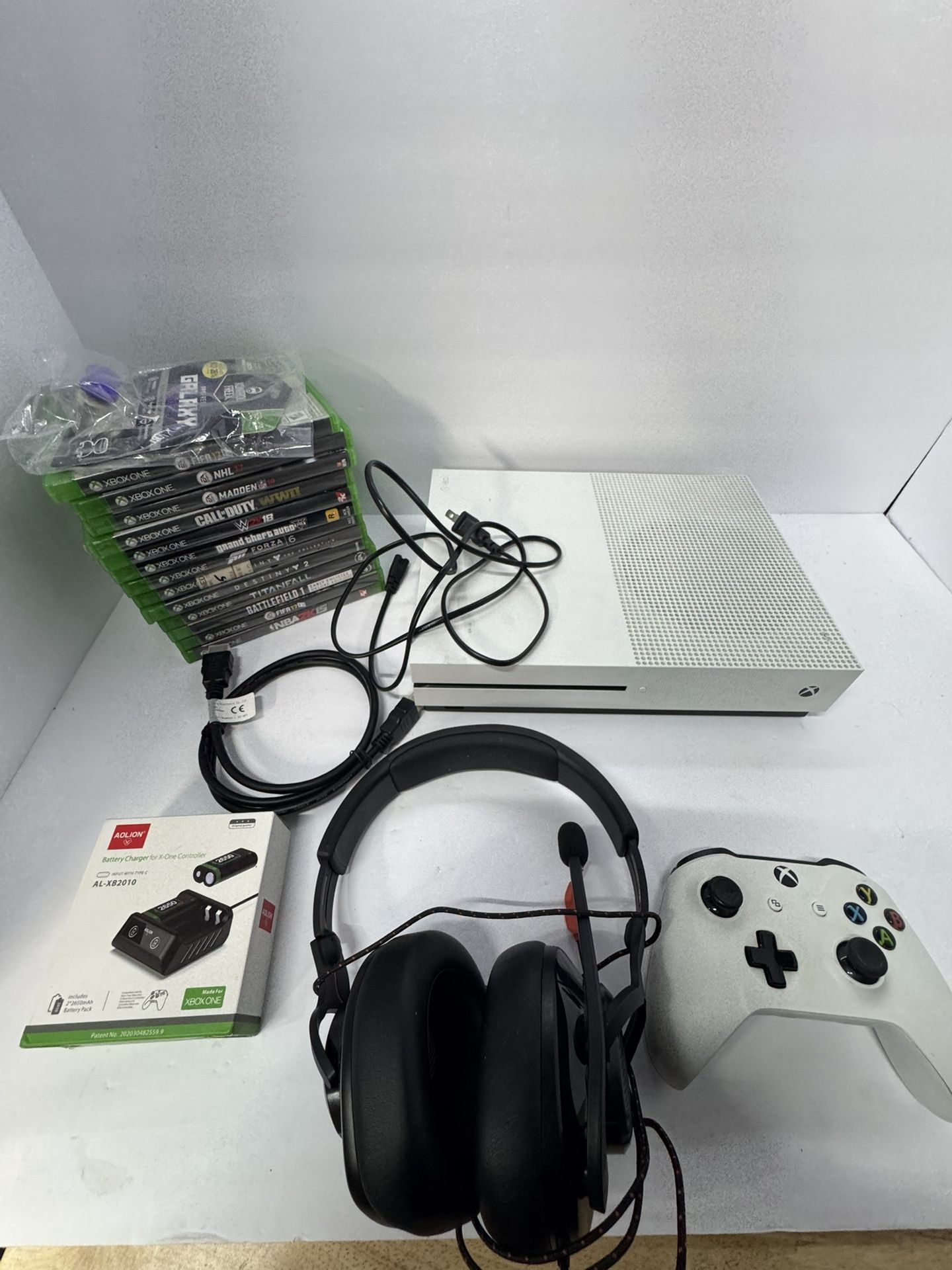 Xbox One S
