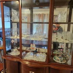 China Cabinet,matching Table and Chairs