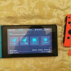 Console con modifica doppia NAND non bannata. Possibilità di andare online e al momento sono installati POKEMON, FIFA 21, DOOM,super smash bros . Poss