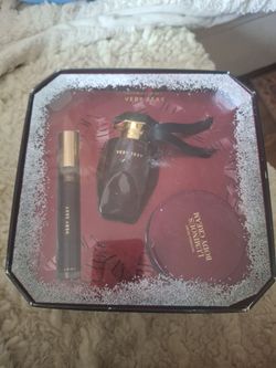Very Sexy Fragrance set Full size perfume and body cream w roller