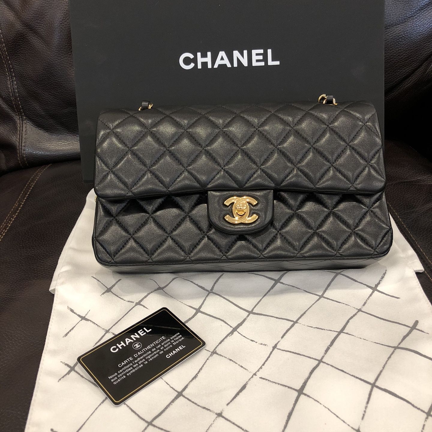 Chanel Double Flap Bag Medium Lambskin for Sale in Anaheim, CA