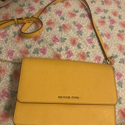 Michael Kors Crossbody Bag