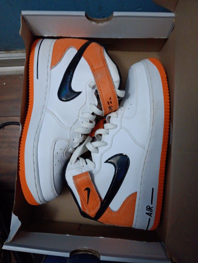 Nike Air Force 1 Mid 