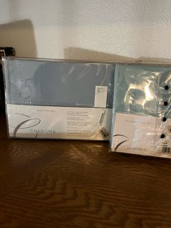 Beautiful luxuryr cver  blue and silver comforter